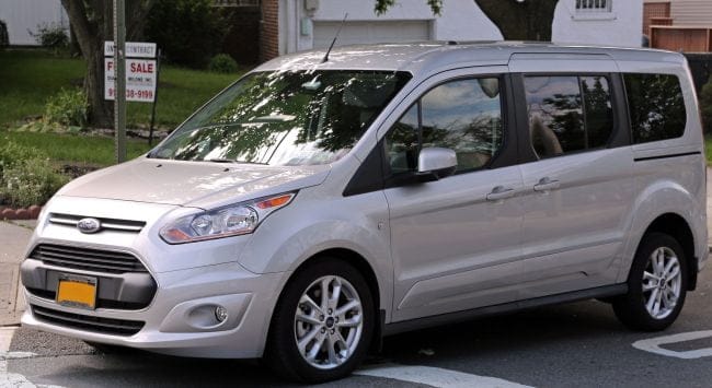 2014_Ford_Transit_Connect_Wagon_Titanium_LWB_front_left