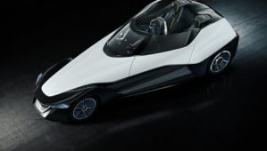 Salon de Tokyo : Nissan dévoile un concept électrique en forme de delta-plane