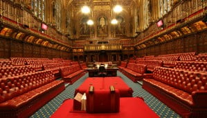 Un parlementaire britannique dénonce le faible niveau sonore des voitures électriques