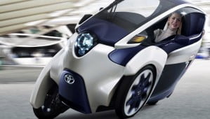 Toyota i-Road : des essais pour les consommateurs à Tokyo