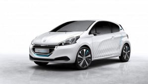 Mondial de Paris : Peugeot va présenter la 208 Hybrid Air 2L