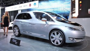 Mondial de Paris : Fiat-Chrysler annonce un monospace hybride rechargeable pour 2015