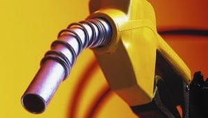 Pour Carlos Ghosn, la chute du prix du pétrole n’influera pas sur les ventes des VE