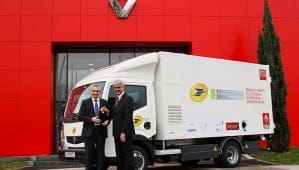 La Poste teste un camion électrique à prolongateur d’autonomie à l’hydrogène