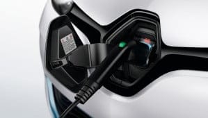 Recharge intelligente des voitures électriques : Renault collabore avec Eneco