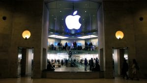Apple : Les bornes de recharge avant la voiture électrique