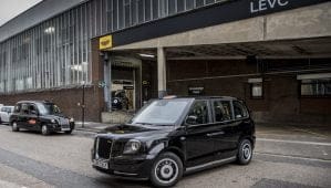 Avantages des voitures électriques : elles réduisent le stress au volant