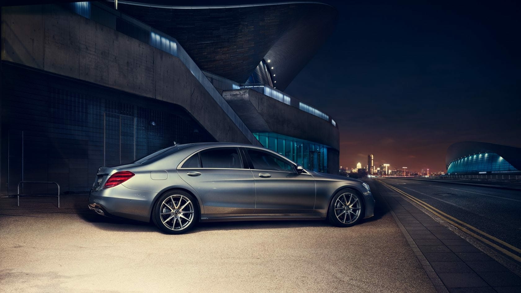 Mercedes S560e