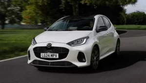 Le futur de l’automobile : Stella Terra et Mazda2 Hybrid secouent le marché