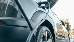 Sécurité et bornes de recharge : la menace des QR codes frauduleux