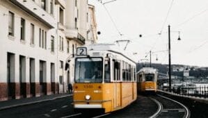 L’avenir électrique en question : le défi des aides publiques et des ventes en Europe