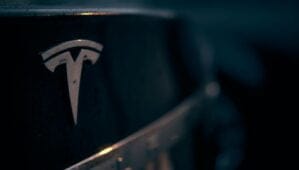 Tesla Roadster Nouvelle Génération : Une Alliance Avec SpaceX Pour Redéfinir La Performance
