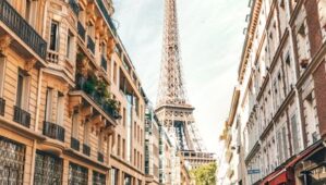 Voitures électriques low-cost : la Nio Firefly peut-elle détrôner la Dacia Spring en France ?