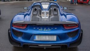 Porsche relance le thermique : le retour du SUV à essence révèle-t-il les limites de l’électrification ?