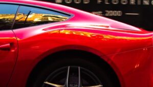 Ferrari Luce : pourquoi la première Ferrari électrique secoue Maranello… et les marchés