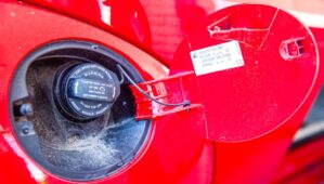 Incendie auto : ce rappel Stellantis bouscule une idée reçue sur l’électrique