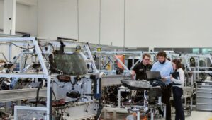 La nouvelle carte de l’emploi auto : l’Île-de-France conçoit, le Nord produit l’électrique