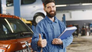Réparations auto : l’électrification fait-elle vraiment exploser la facture ?