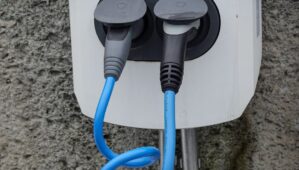 Vols de cuivre sur les bornes de recharge : pourquoi le phénomène inquiète désormais toute la filière