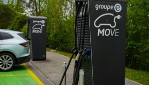 Le parc auto français n’a jamais été aussi vieux : la transition électrique est-elle en cause ?
